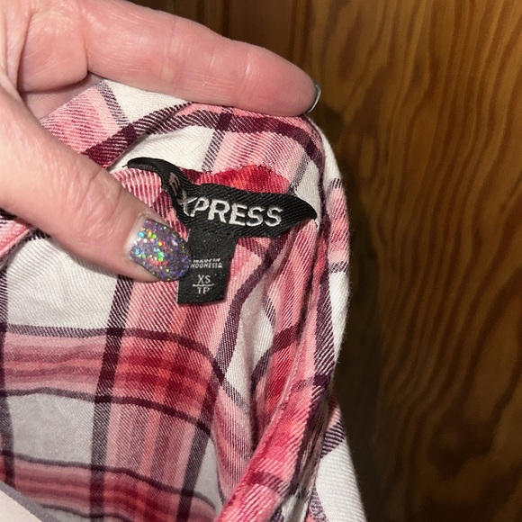 2/$15 Express plaid, red and white top size extra small. - Picture 4 of 4